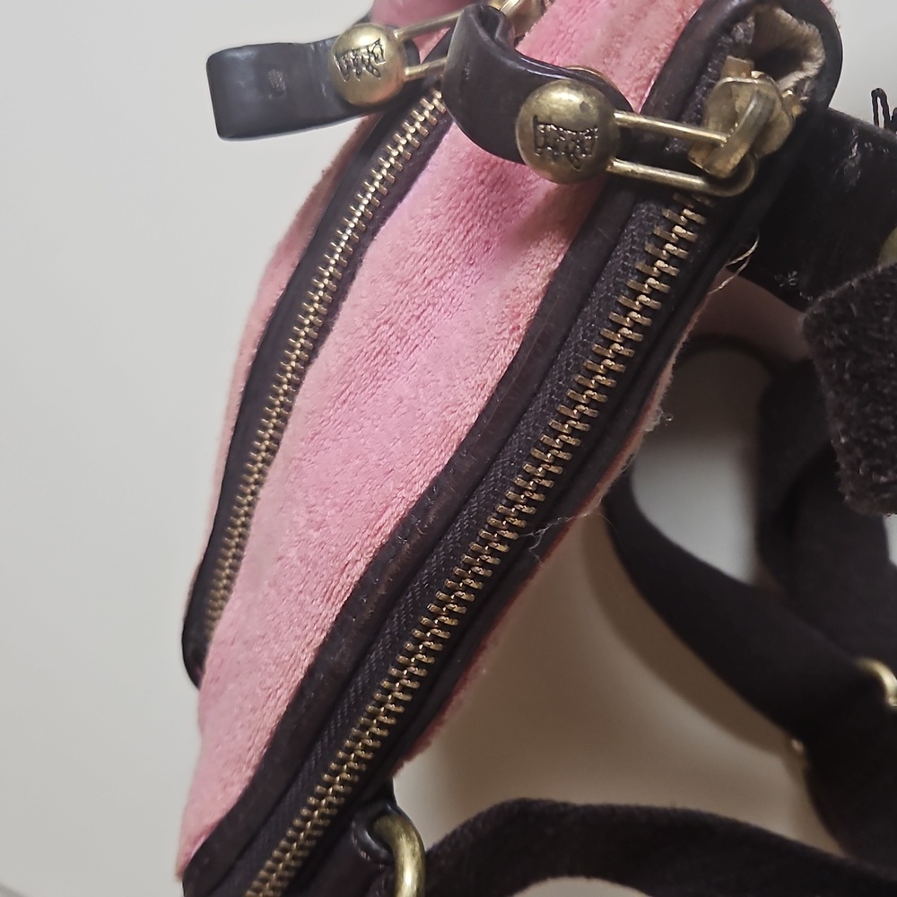 Juicy Couture 🥳 HOST PIC🥳 y2k Velour Crown Juicy Small Crossbody Bag - Picture 10 of 17